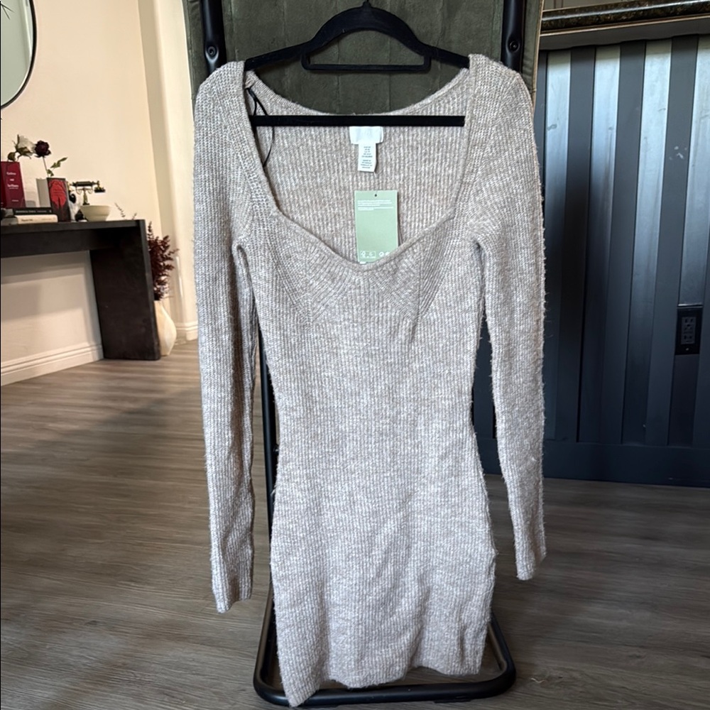 H&M Beige Long Sleeve Knit Dress